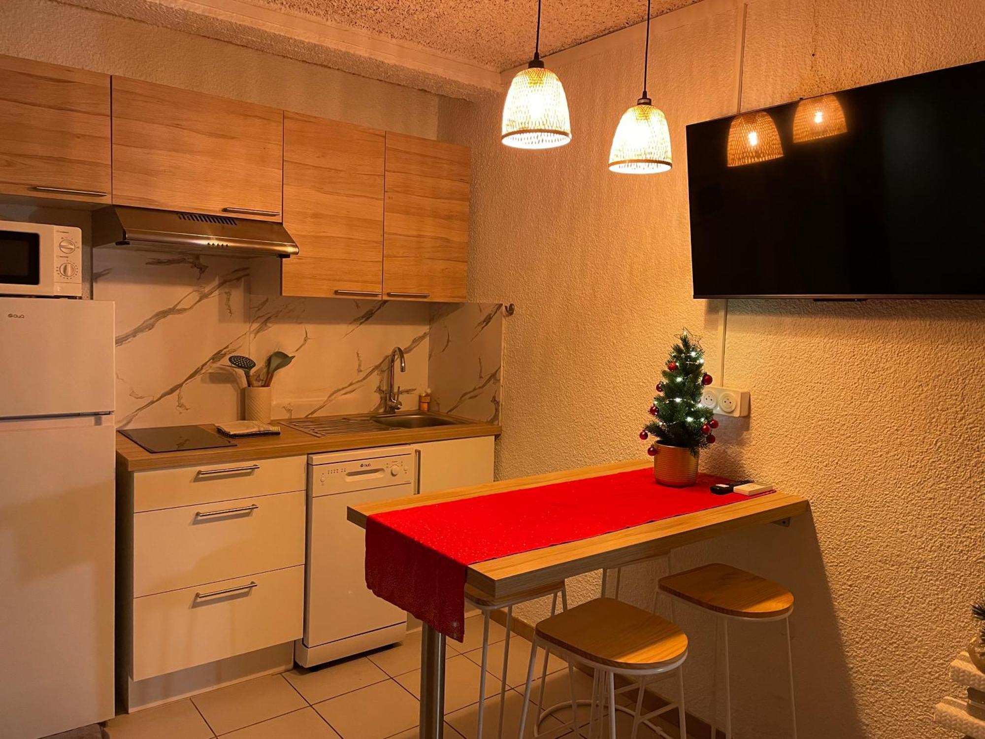 Studio Cosy A 300M De La Mer, Face Aux Festivals, Derriere La Night Life Le Barcares Luaran gambar